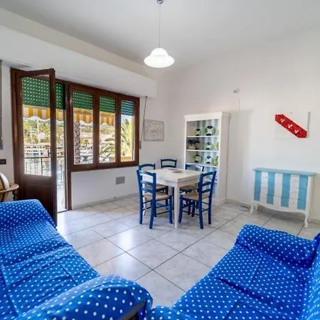 Marinazzurra Apartment *